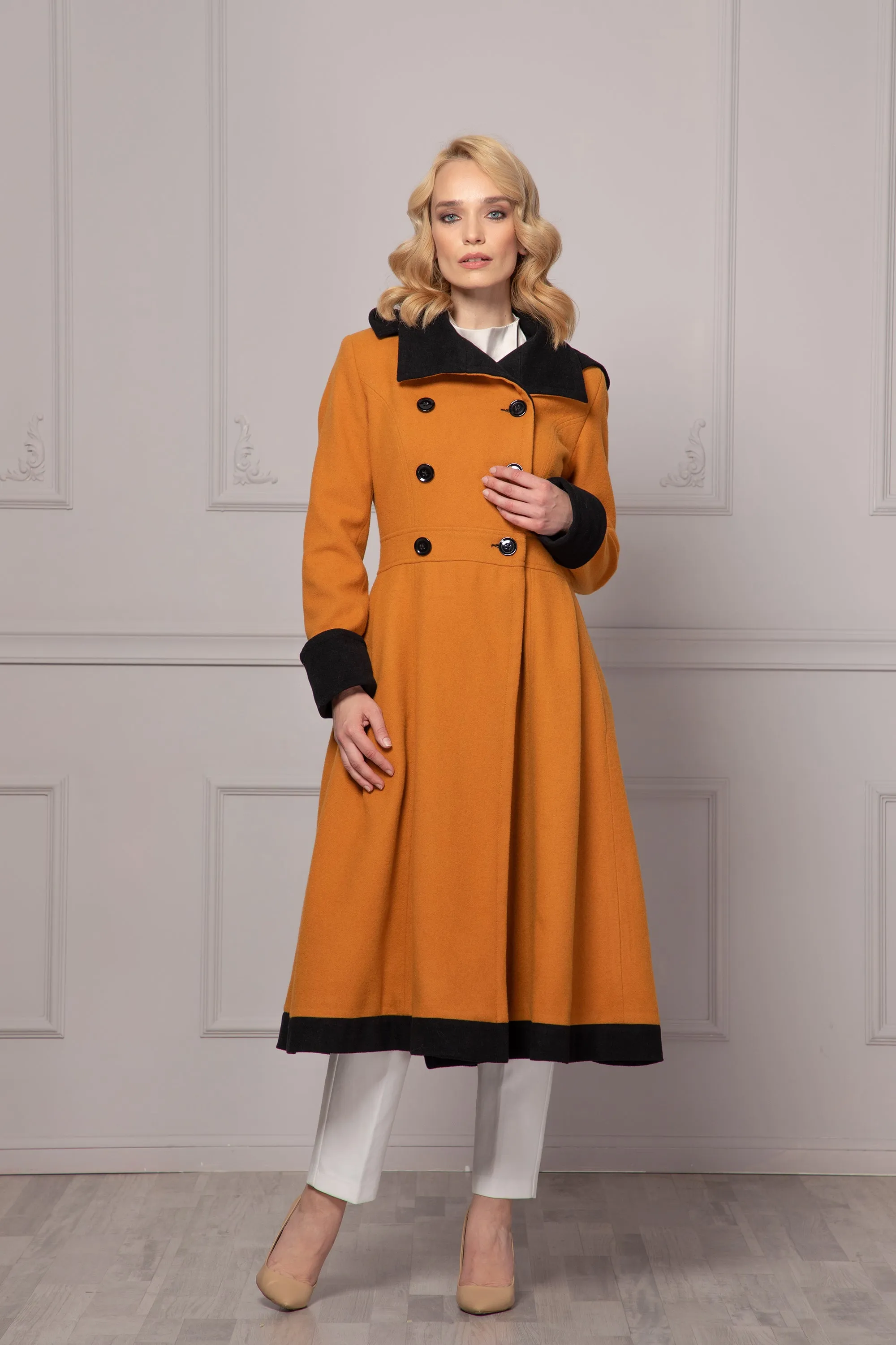 CUFFED LADIES COAT