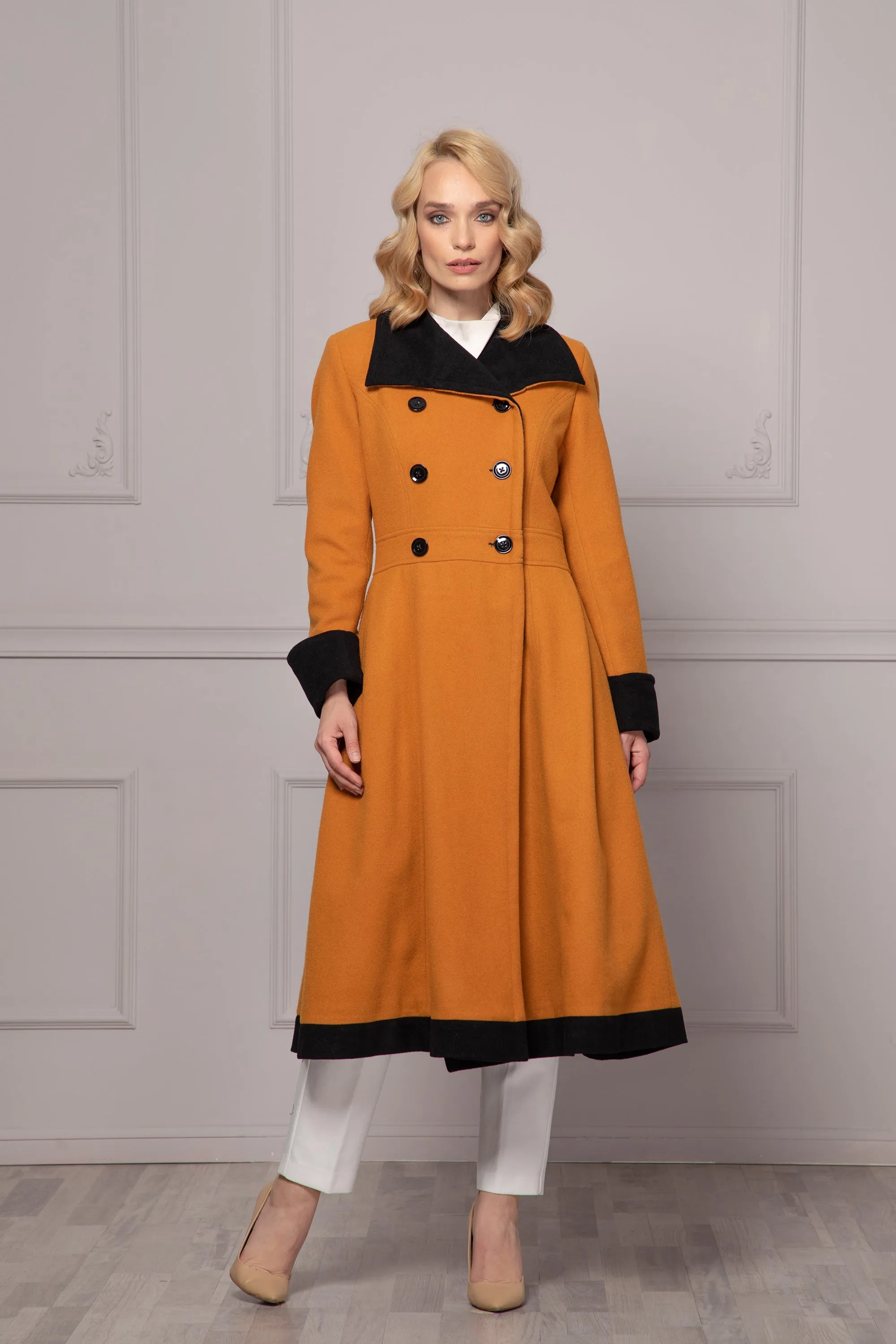 CUFFED LADIES COAT