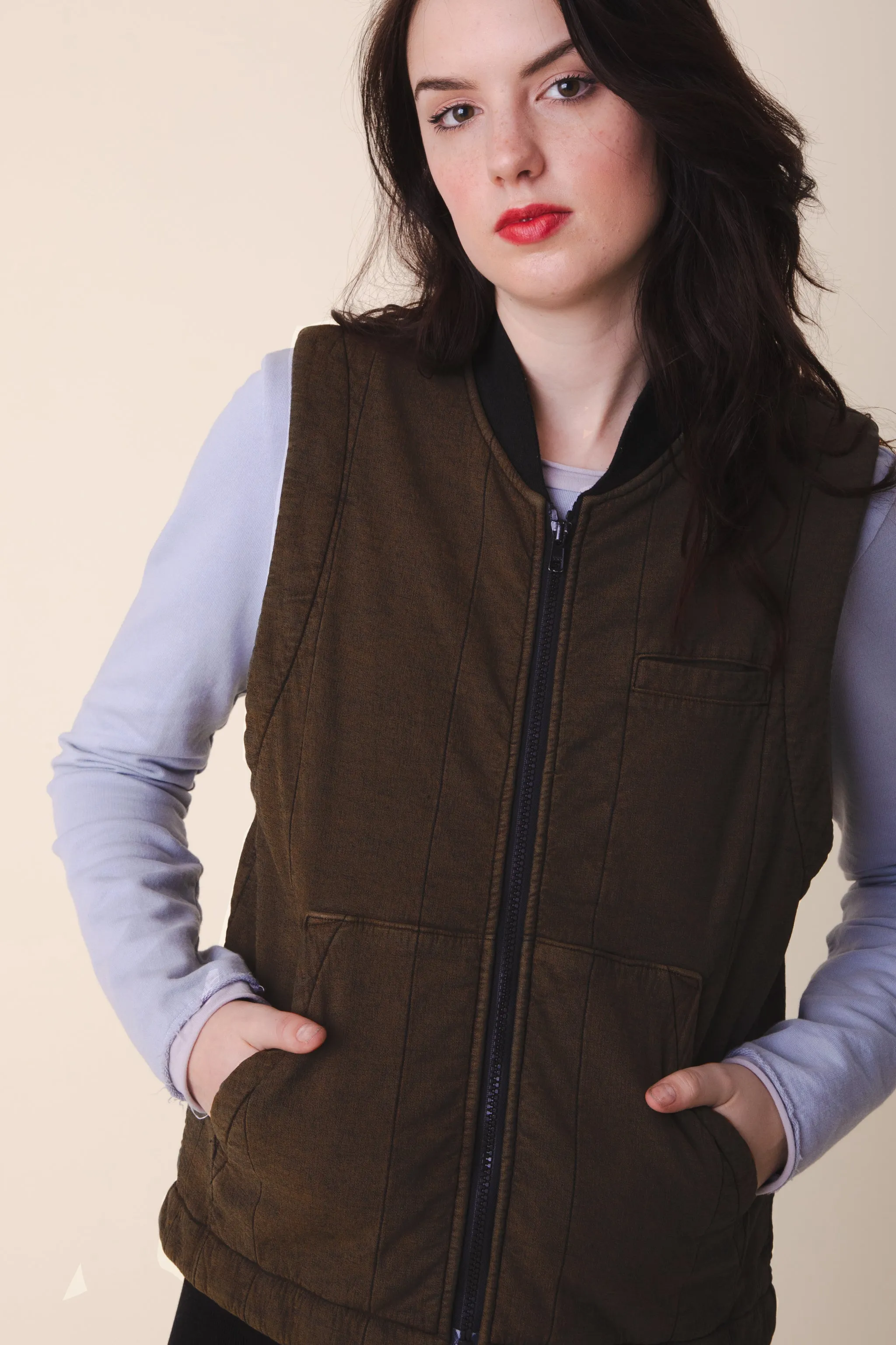 Muffle Vest in Sable