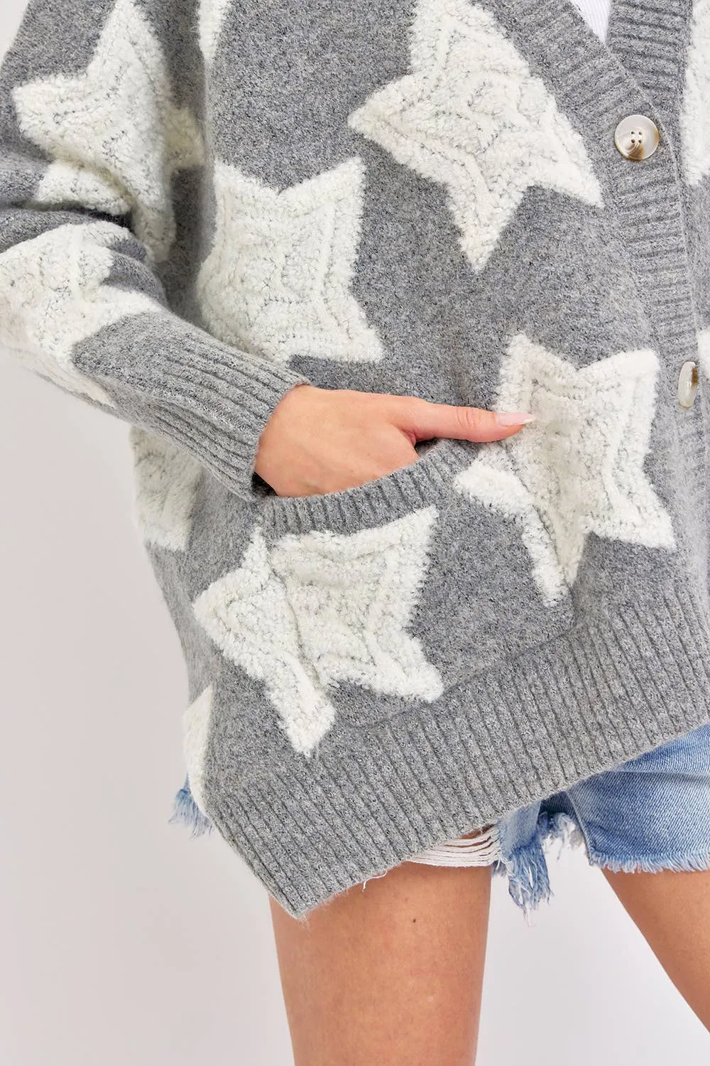 SOFT CHUNKY KNIT STAR SWEATER CARDIGAN